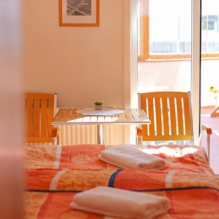 La Playa Apartment *